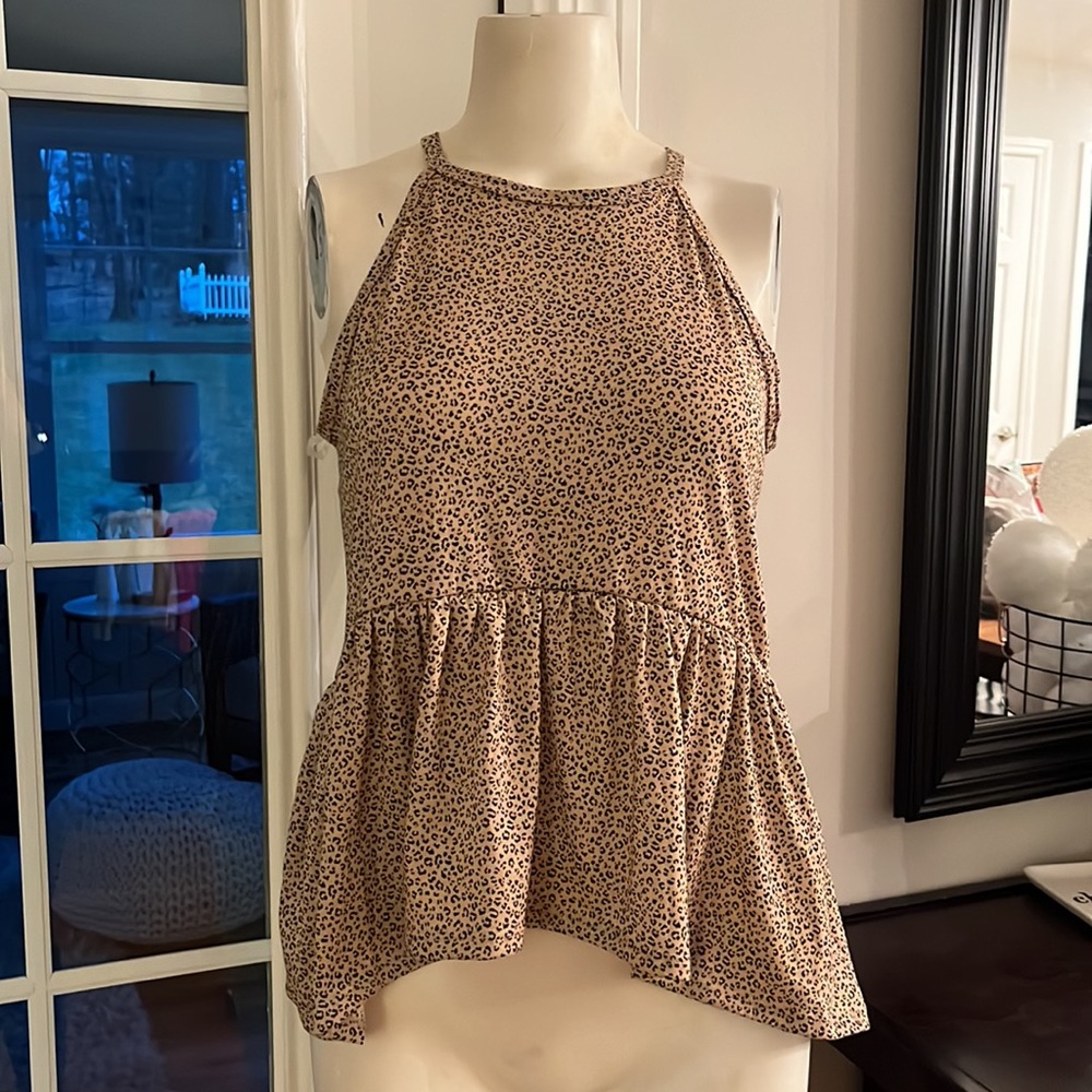 Cheetah Gaze tank top